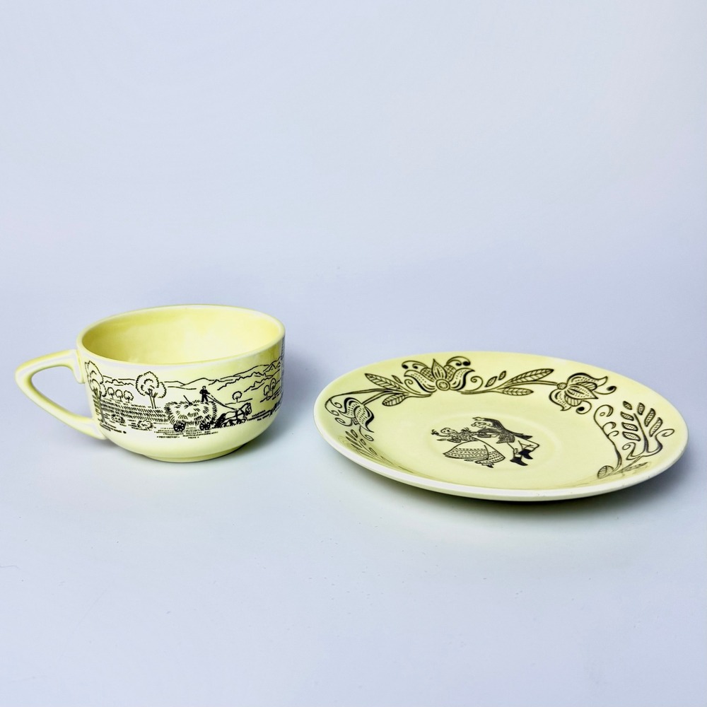 Vintage Royal China "Bucks County" Yellow Cup & Saucer – 1950s‎ - Picture 4 of 5